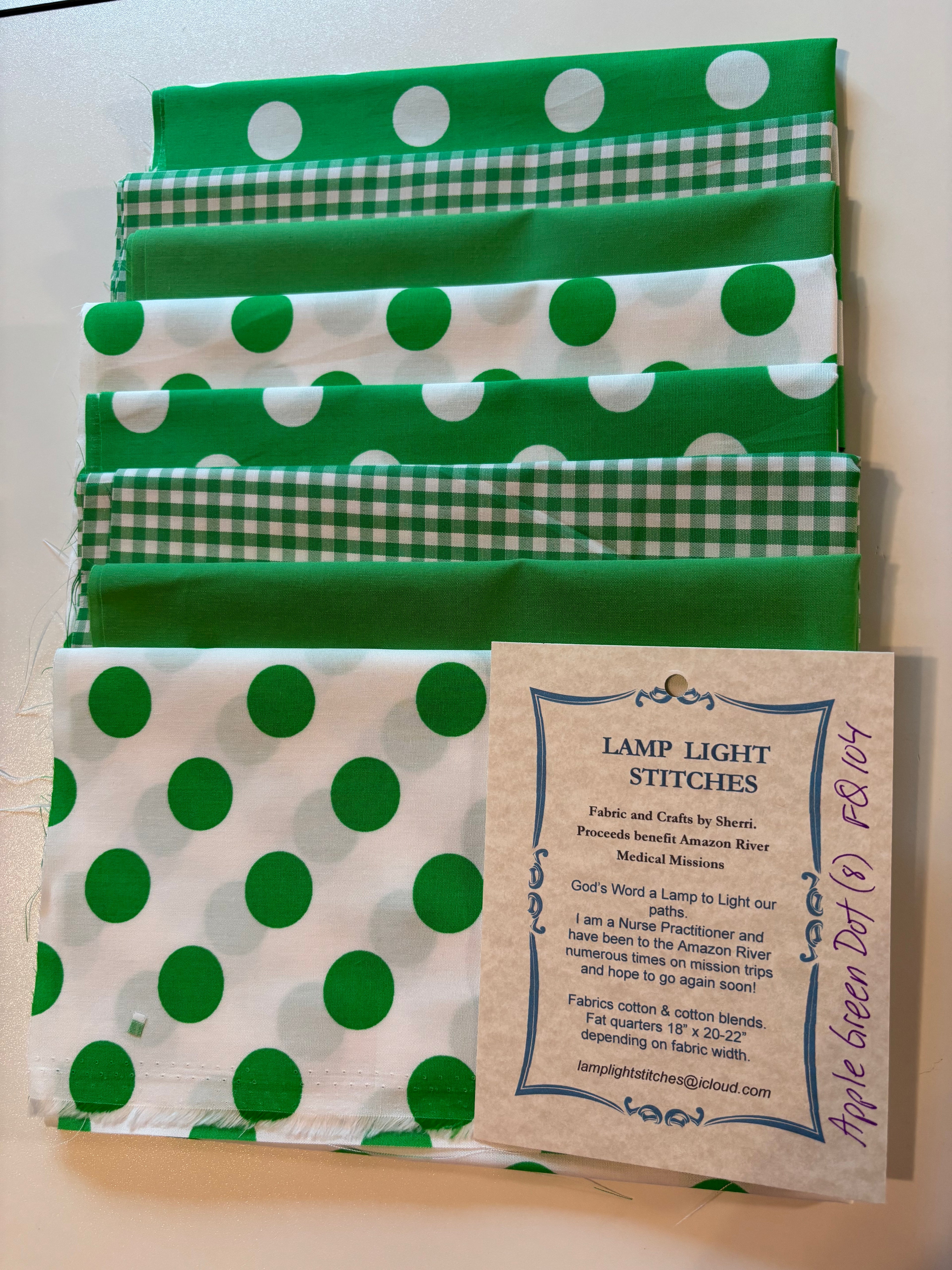 Apple Green Dot/gingham.  8 fat quarters, cotton & cotton blends, FQ 104