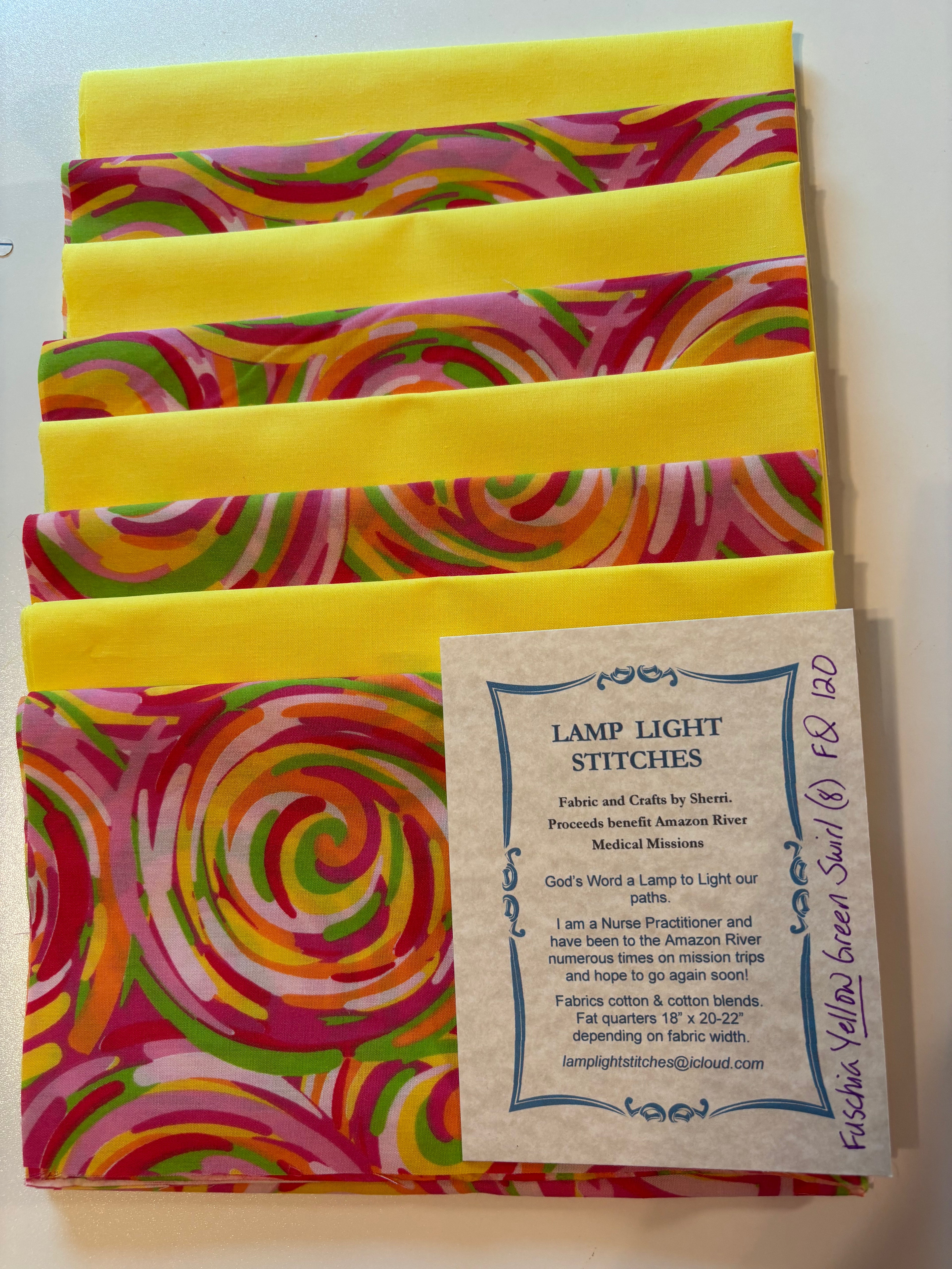 Yellow Swirl 8 Fat quarters, FQ 120